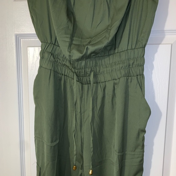 Romper - Picture 3 of 4